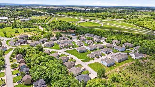 3305 N 103rd Place, Kansas City, KS 66109