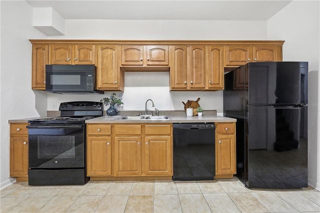 3305 N 103rd Place, Kansas City, KS 66109
