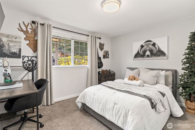 6615 Silver Springs Drive NW, Gig Harbor, WA 98335