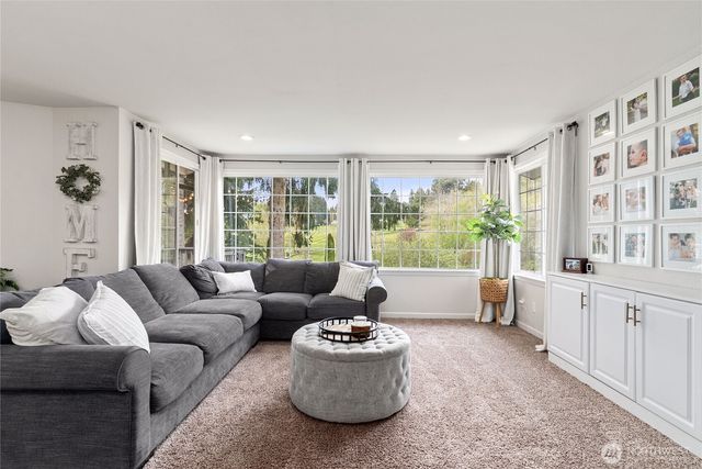 6615 Silver Springs Drive NW, Gig Harbor, WA 98335