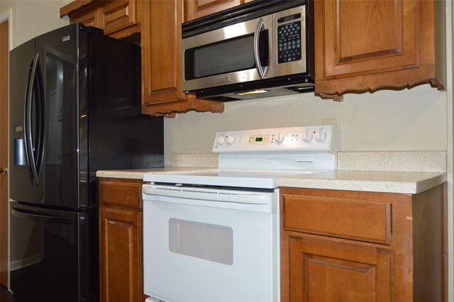 3321 Eastland Avenue, Greenville, TX 75402