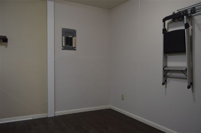 3321 Eastland Avenue, Greenville, TX 75402