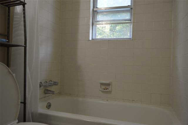 3321 Eastland Avenue, Greenville, TX 75402