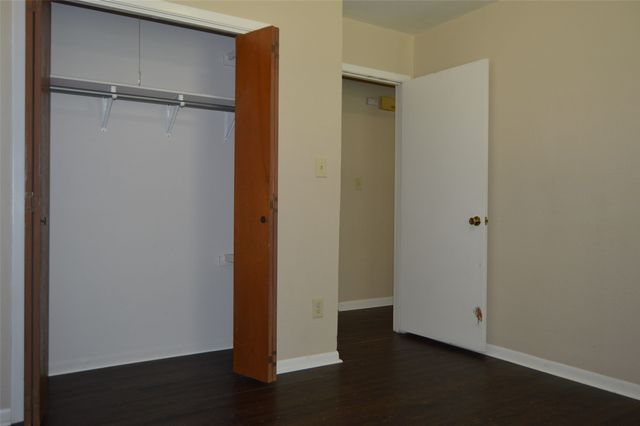 3321 Eastland Avenue, Greenville, TX 75402