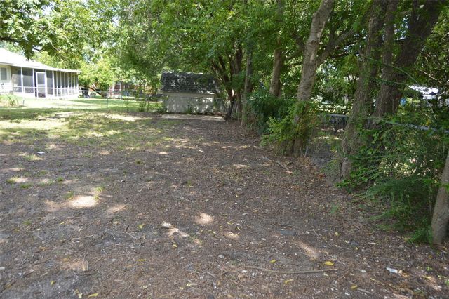 3321 Eastland Avenue, Greenville, TX 75402