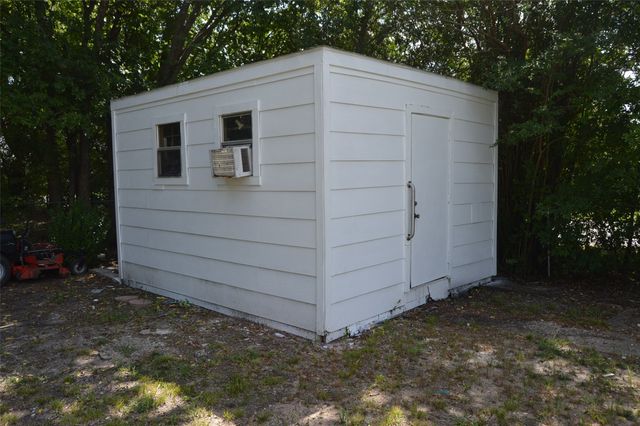 3321 Eastland Avenue, Greenville, TX 75402