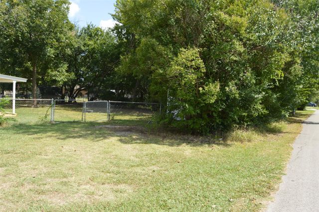 3321 Eastland Avenue, Greenville, TX 75402