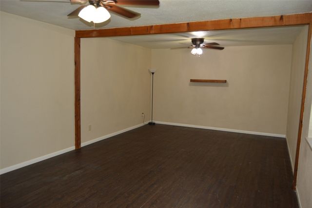 3321 Eastland Avenue, Greenville, TX 75402