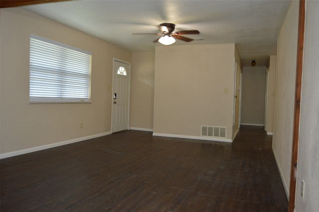 3321 Eastland Avenue, Greenville, TX 75402