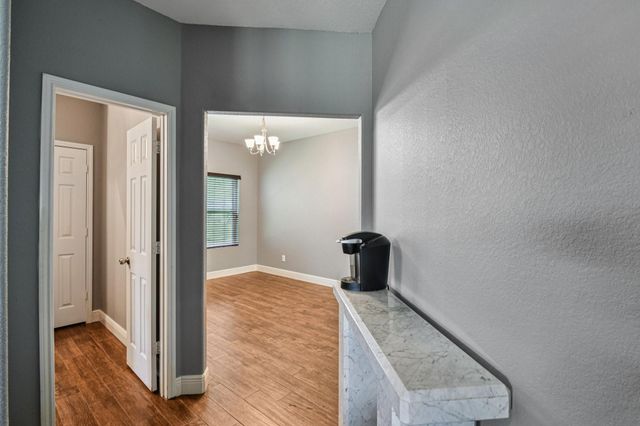 1226 Newsome Glenn Drive, Houston, TX 77090