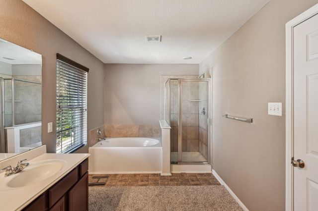 1226 Newsome Glenn Drive, Houston, TX 77090