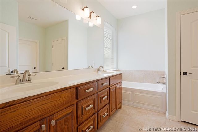 1008 Beretta Boulevard, Durant, OK 74701