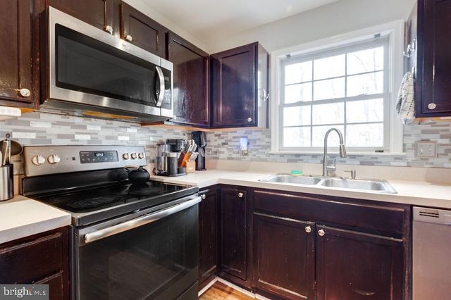 76 BASALT DR, Fredericksburg, VA 22406