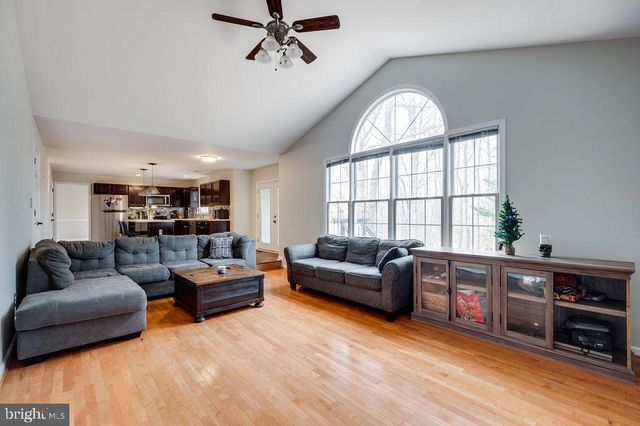 76 BASALT DR, Fredericksburg, VA 22406