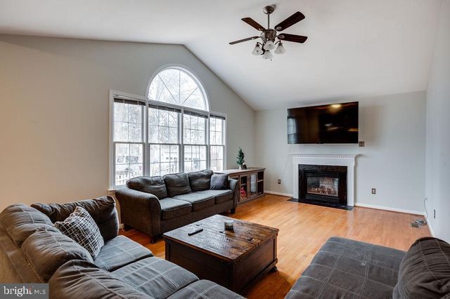 76 BASALT DR, Fredericksburg, VA 22406