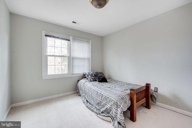 76 BASALT DR, Fredericksburg, VA 22406