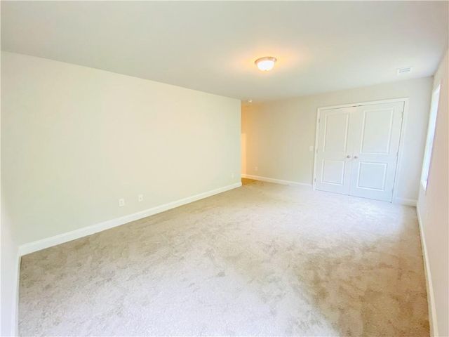 1095 North Village Drive, Decatur, GA 30032