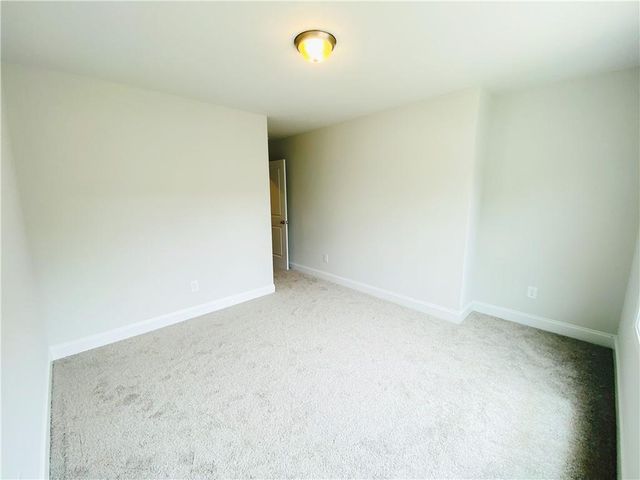 1095 North Village Drive, Decatur, GA 30032