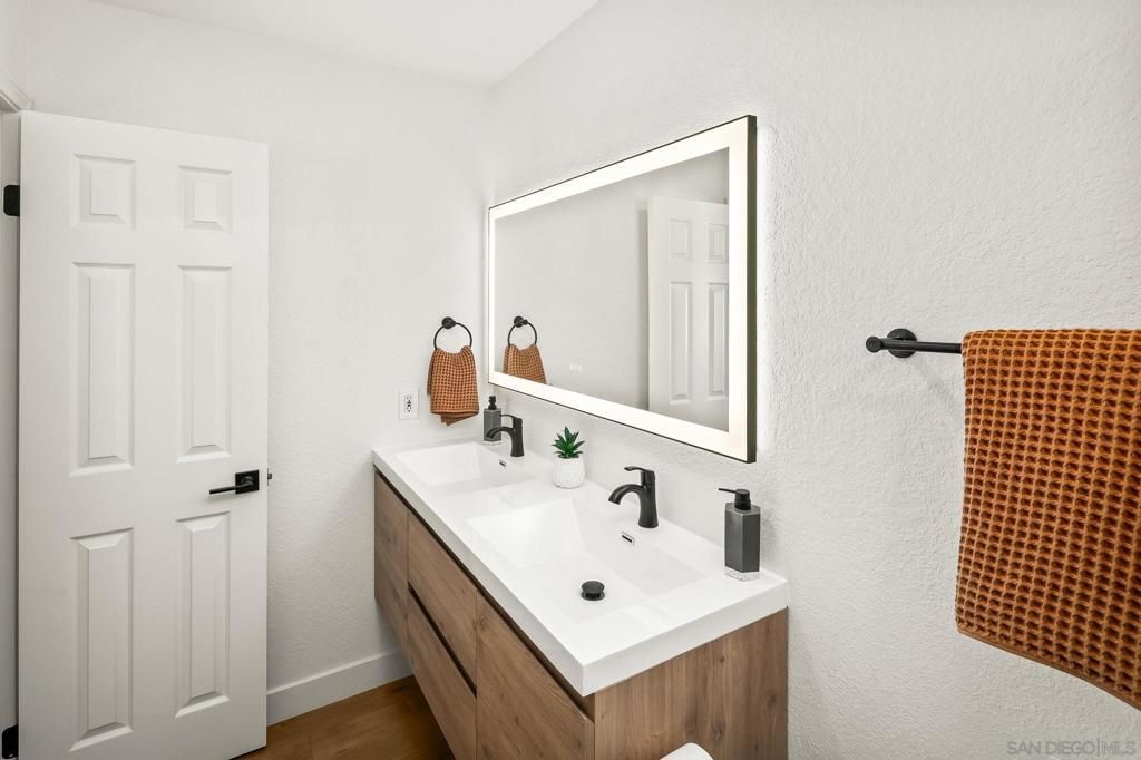 Image 22 of property listing at 152 Evergreen Ave. 4, Imperial Beach, CA 91932