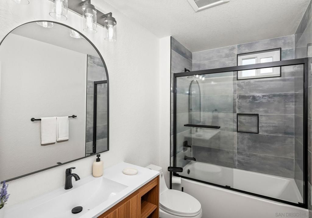 Image 28 of property listing at 152 Evergreen Ave. 4, Imperial Beach, CA 91932