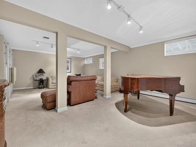 20 Fox Court, Suffern, NY 10901