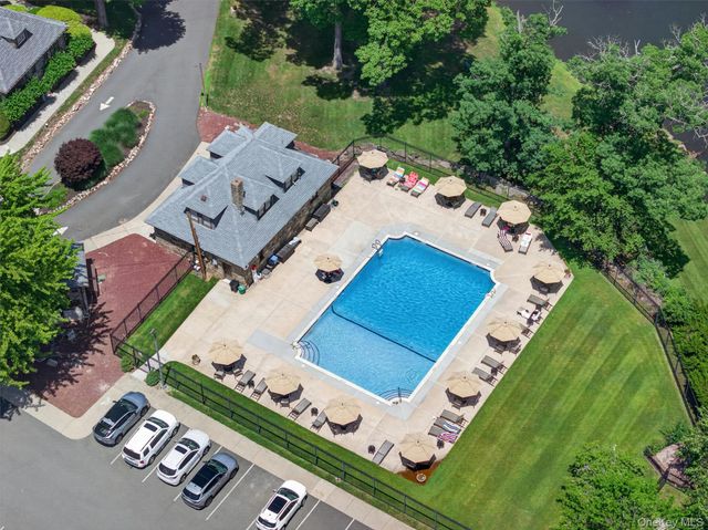 20 Fox Court, Suffern, NY 10901