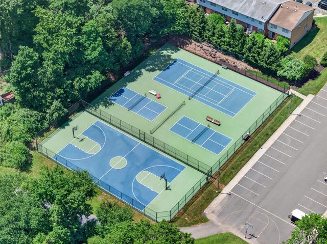 20 Fox Court, Suffern, NY 10901