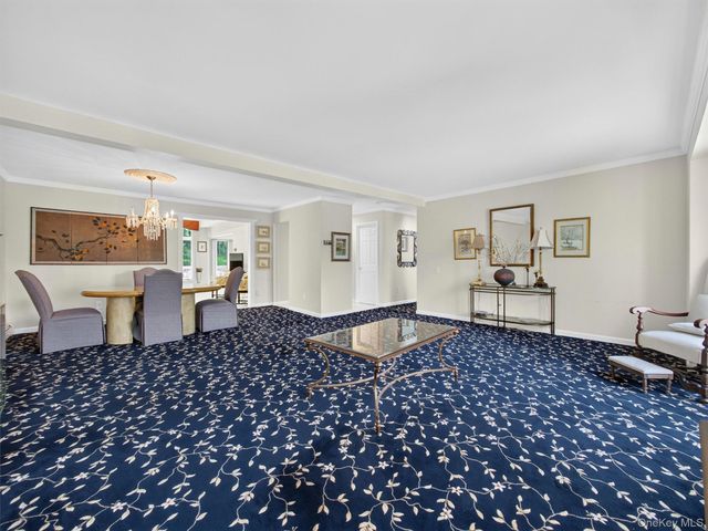 20 Fox Court, Suffern, NY 10901