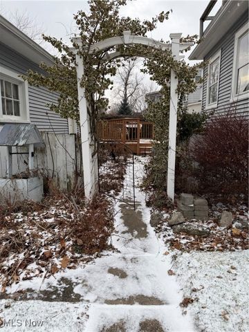 2630 E Erie Avenue, Lorain, OH 44052