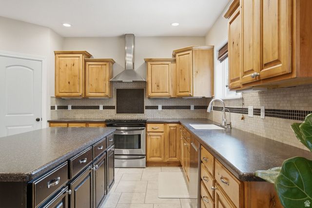 242 E 880 S, Santaquin, UT 84655