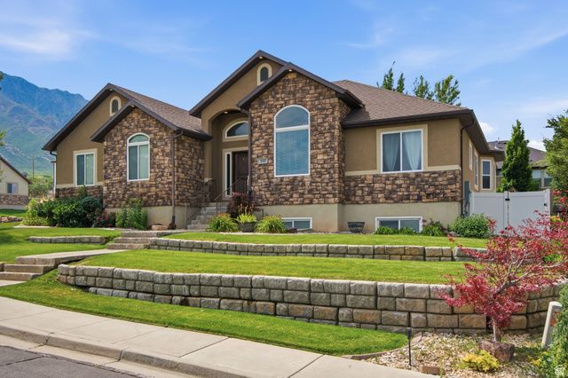 242 E 880 S, Santaquin, UT 84655
