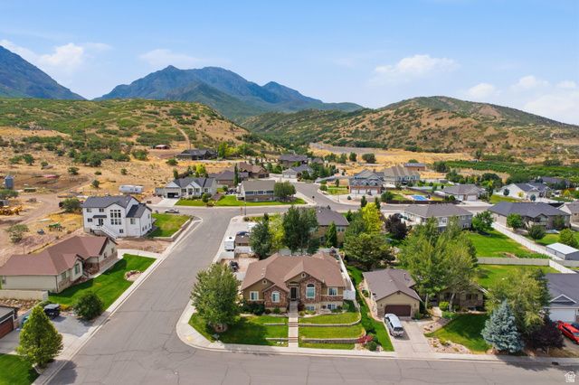 242 E 880 S, Santaquin, UT 84655