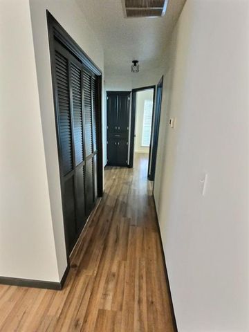 316 Town Park Road, Norman, OK 73072