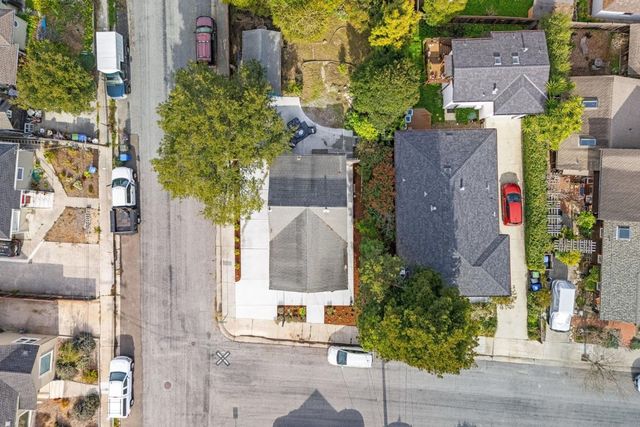 144 Averitt Street, Santa Cruz, CA 95060