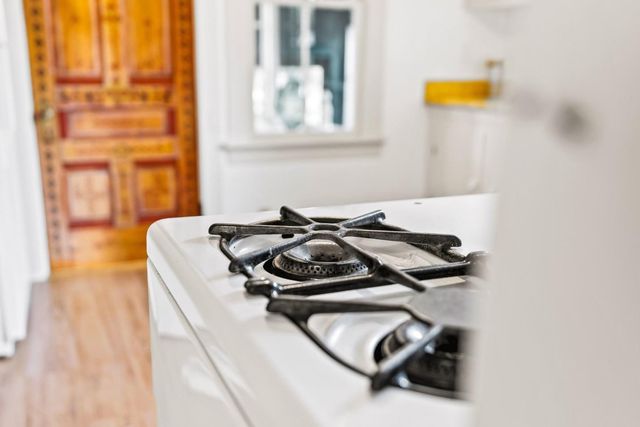 144 Averitt Street, Santa Cruz, CA 95060