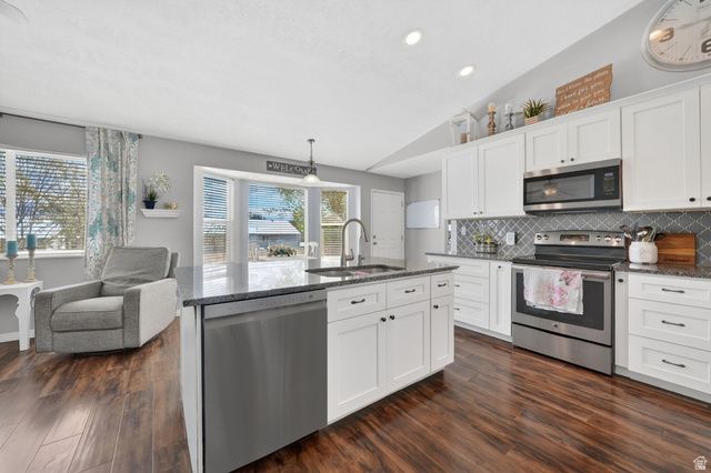 13951 S HAYSTACK PEAK CIR, Riverton, UT 84096