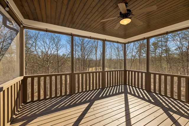 698 Sugar Leaf Lane, Soddy Daisy, TN 37379