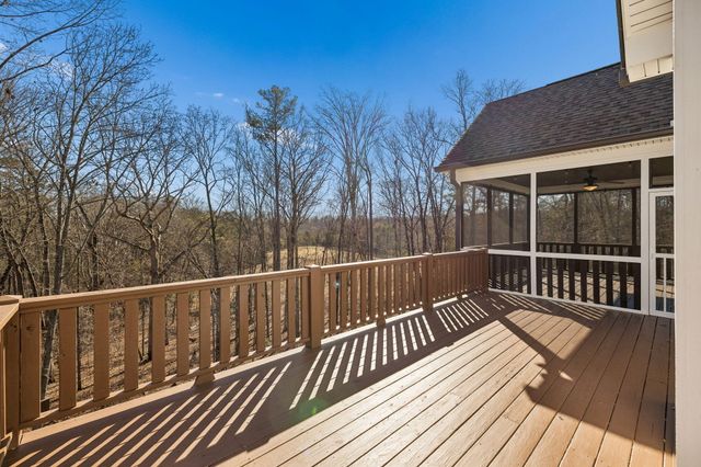 698 Sugar Leaf Lane, Soddy Daisy, TN 37379