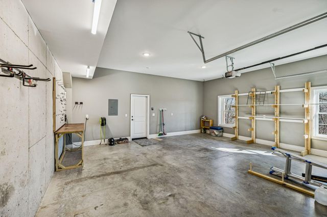 698 Sugar Leaf Lane, Soddy Daisy, TN 37379