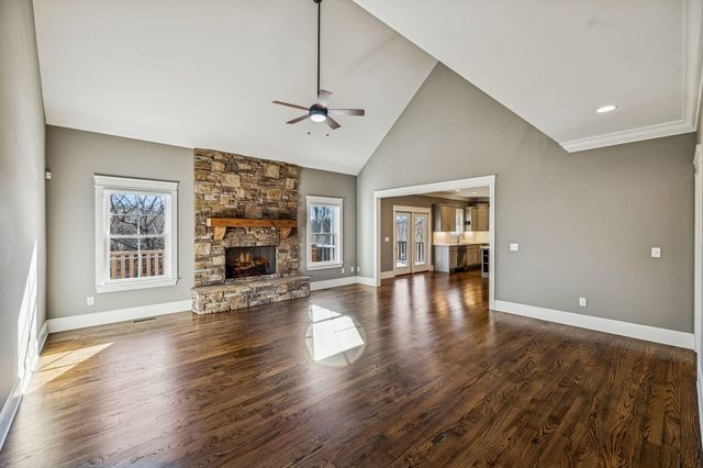 698 Sugar Leaf Lane, Soddy Daisy, TN 37379