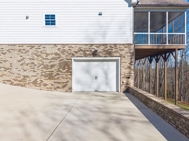 698 Sugar Leaf Lane, Soddy Daisy, TN 37379