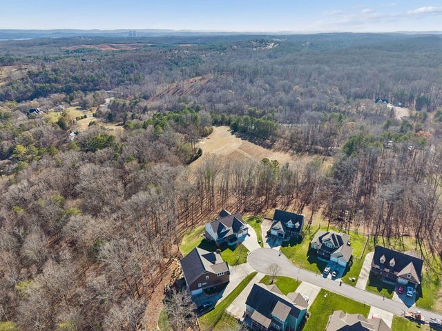 698 Sugar Leaf Lane, Soddy Daisy, TN 37379