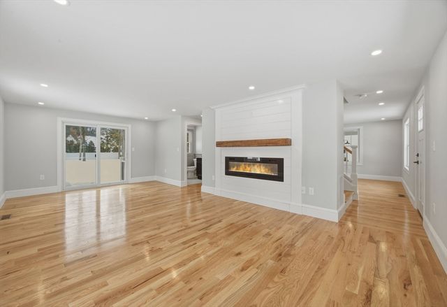 6 Eleanor Rd, Walpole, MA 02081