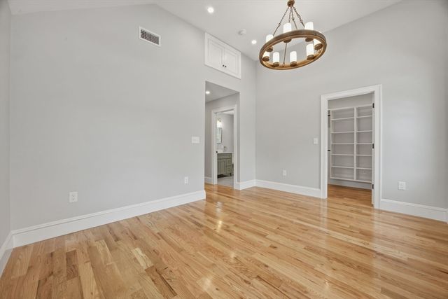 6 Eleanor Rd, Walpole, MA 02081