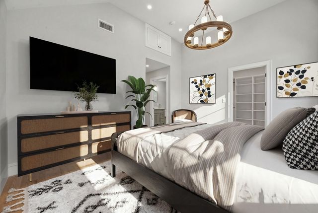 6 Eleanor Rd, Walpole, MA 02081