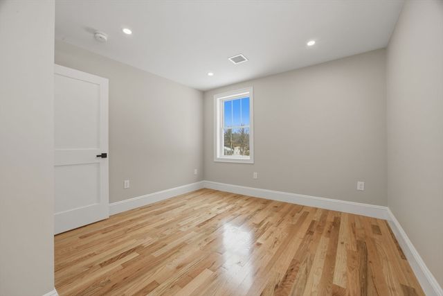 6 Eleanor Rd, Walpole, MA 02081