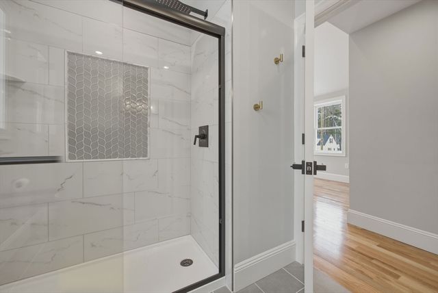 6 Eleanor Rd, Walpole, MA 02081