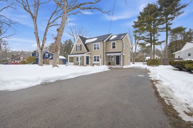 6 Eleanor Rd, Walpole, MA 02081
