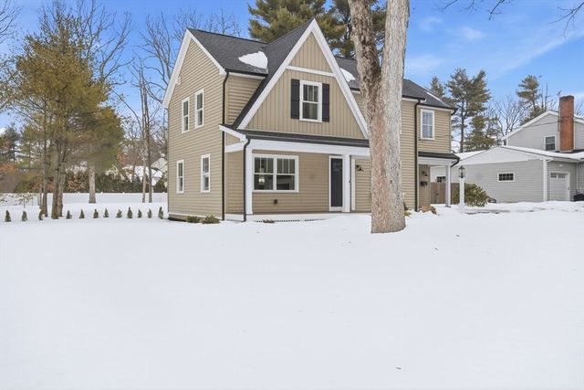 6 Eleanor Rd, Walpole, MA 02081