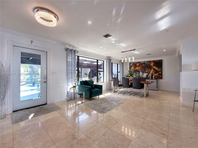 7925 SW 124th St, Pinecrest, FL 33156